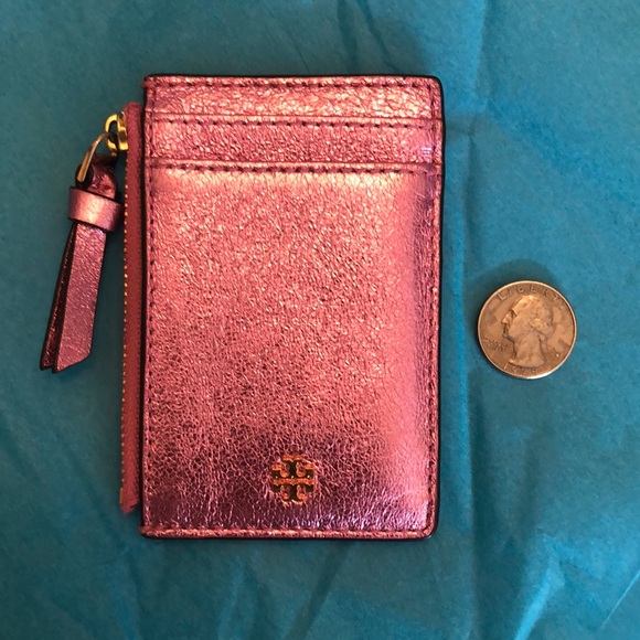 Tory Burch Accessories - Tory Burch Crinkle Metallic Leather Zip Card Case